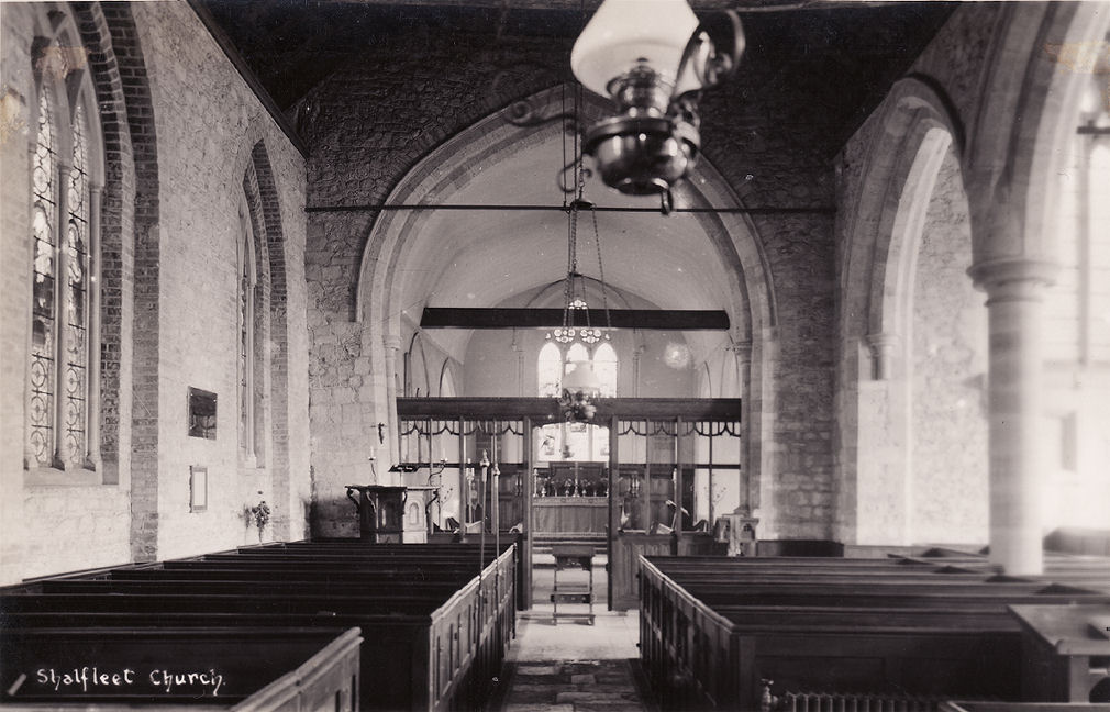 Shalfleet Church nave